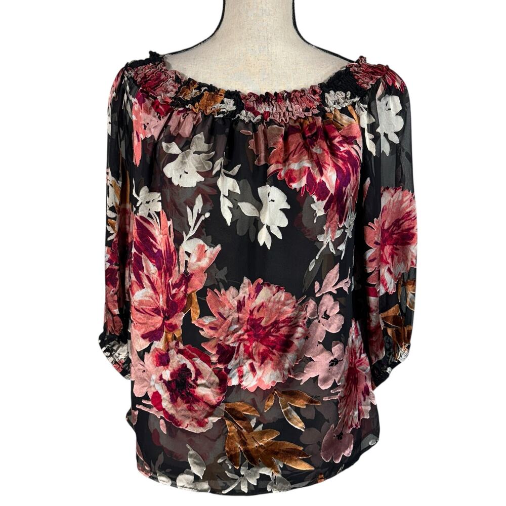 WHBM Small Top Floral Lined 3/4 Balloon Sleeve Boat Neck Off-Shoulder Shiny